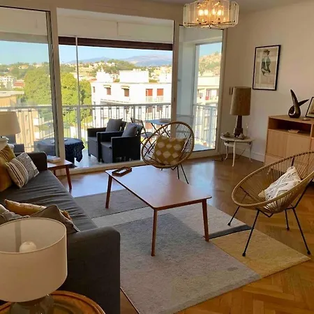 Apartment Cyrille Besset - T2 Avec Balcon